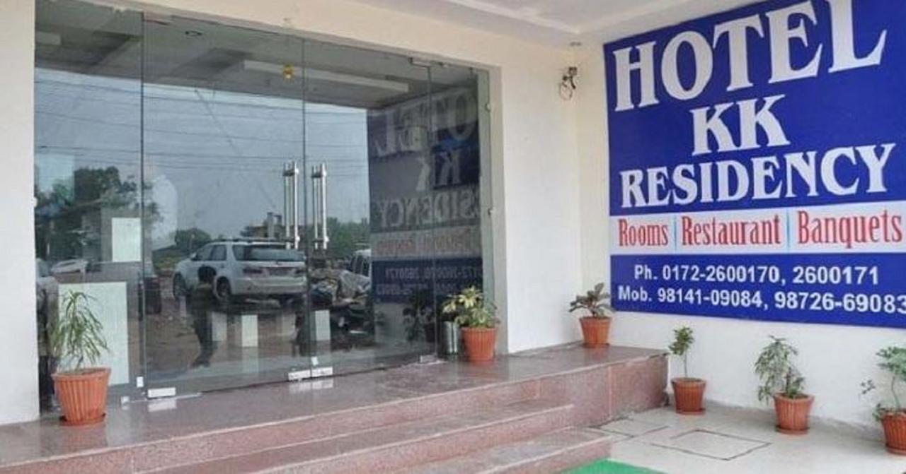 Hotel Kk Residency จัณฑีครห์ ภายนอก รูปภาพ