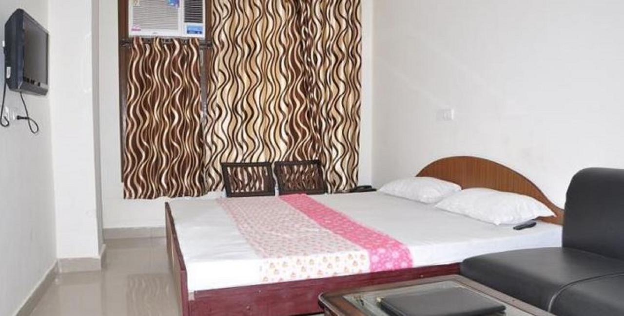 Hotel Kk Residency จัณฑีครห์ ภายนอก รูปภาพ