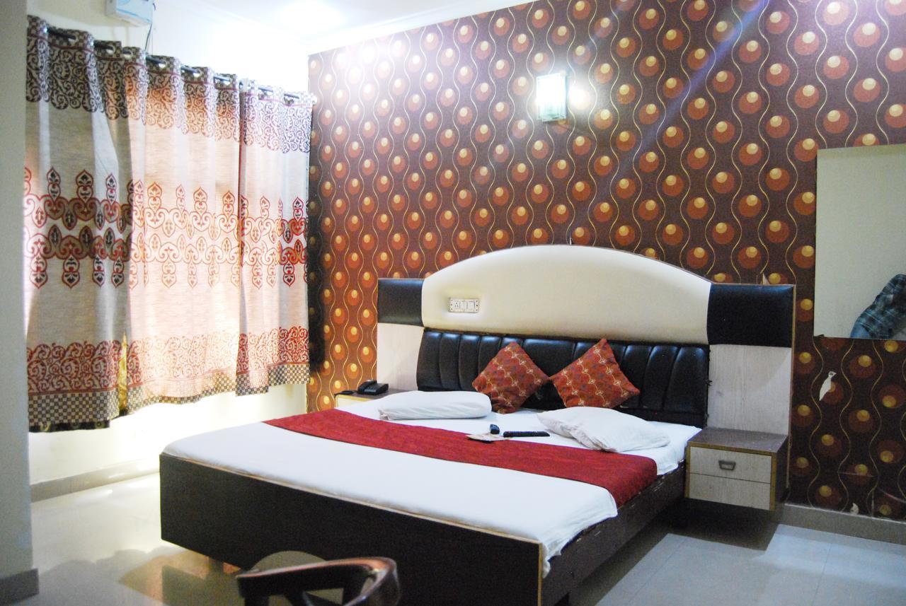 Hotel Kk Residency จัณฑีครห์ ภายนอก รูปภาพ